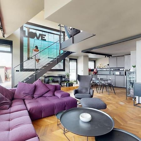 Stylovy Loft S Ohromnou Terasou Apartman Pozsony Kültér fotó